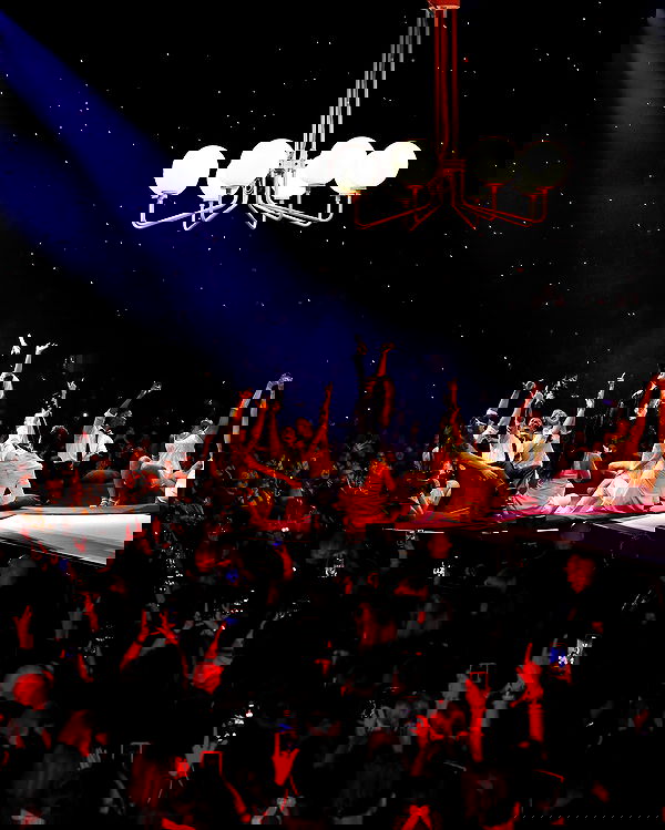 sabrinacarpenter sabrinacarpenter archive image