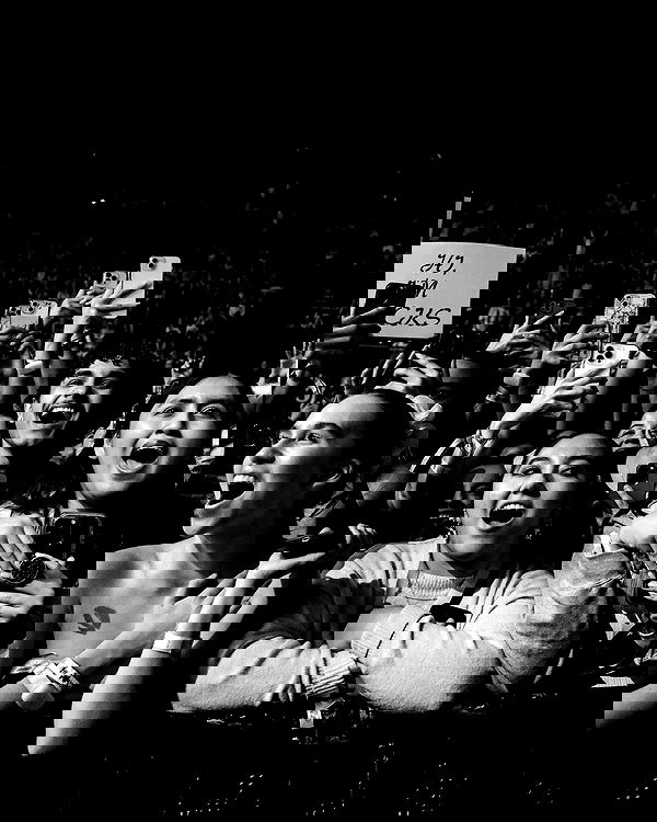 sabrinacarpenter sabrinacarpenter archive image