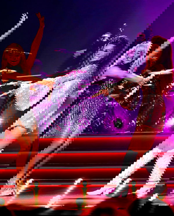 sabrinacarpenter sabrinacarpenter archive image