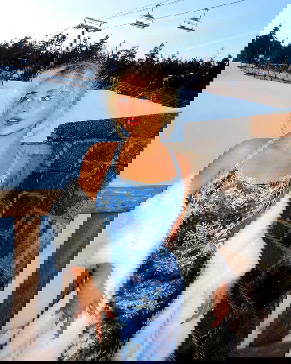 sabrinacarpenter sabrinacarpenter archive image