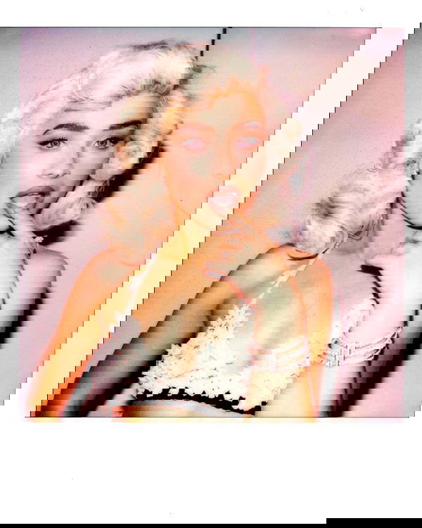 sabrinacarpenter sabrinacarpenter archive image