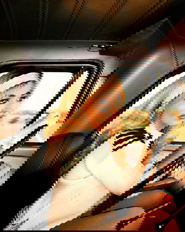 sabrinacarpenter sabrinacarpenter archive image