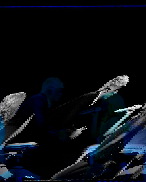 sabrinacarpenter sabrinacarpenter archive image