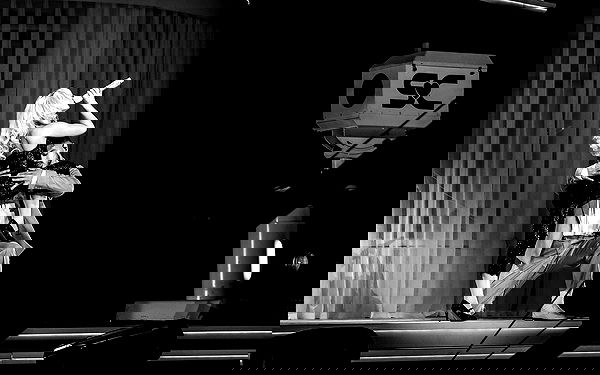 sabrinacarpenter sabrinacarpenter archive image