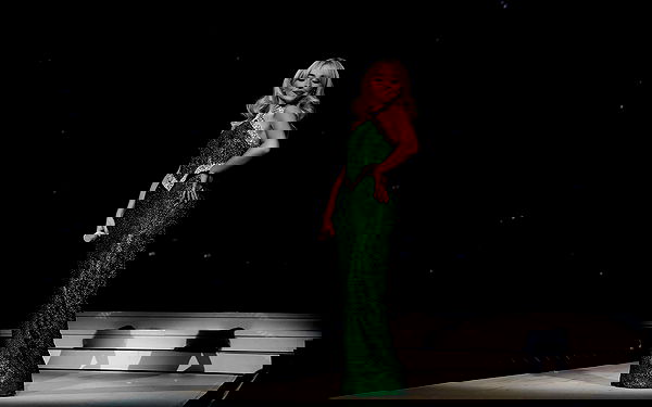 sabrinacarpenter sabrinacarpenter archive image