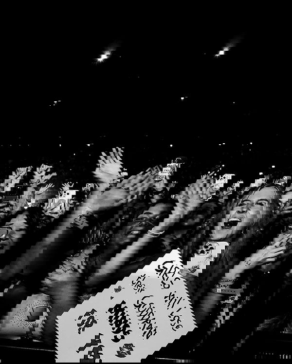 sabrinacarpenter sabrinacarpenter archive image