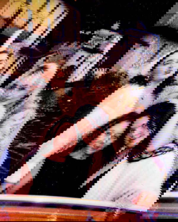 sabrinacarpenter sabrinacarpenter archive image