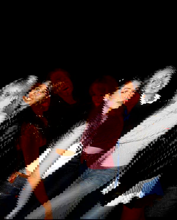 sabrinacarpenter sabrinacarpenter archive image