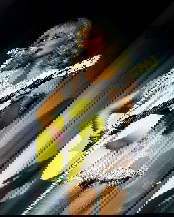 sabrinacarpenter sabrinacarpenter archive image