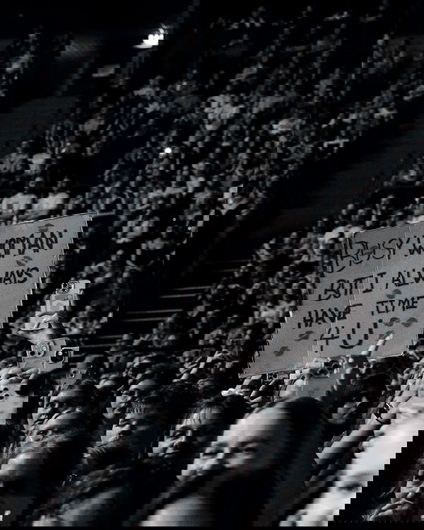 sabrinacarpenter sabrinacarpenter archive image