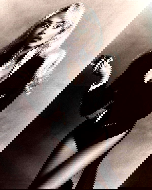 sabrinacarpenter sabrinacarpenter archive image