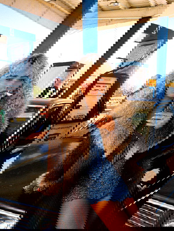 sabrinacarpenter sabrinacarpenter archive image