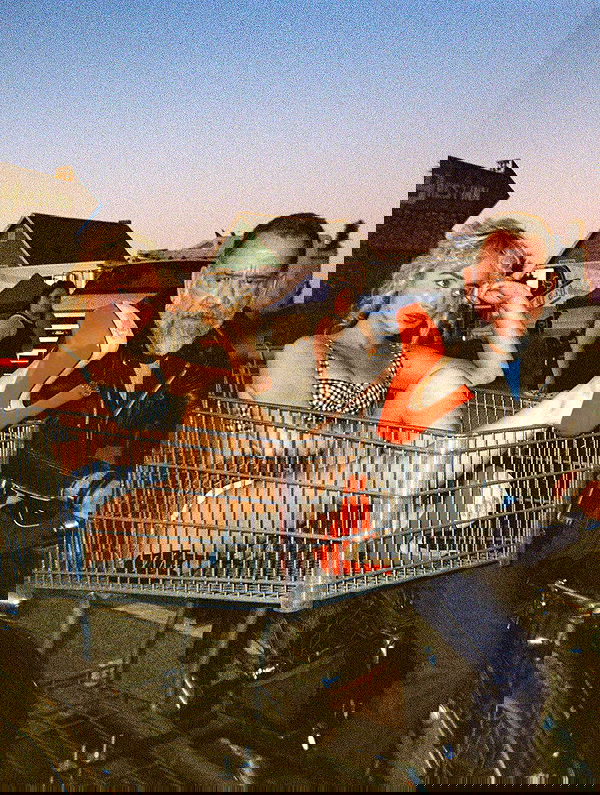 sabrinacarpenter sabrinacarpenter archive image