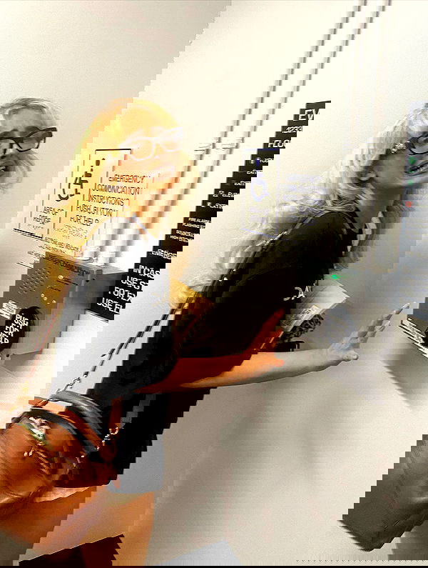 sabrinacarpenter sabrinacarpenter archive image