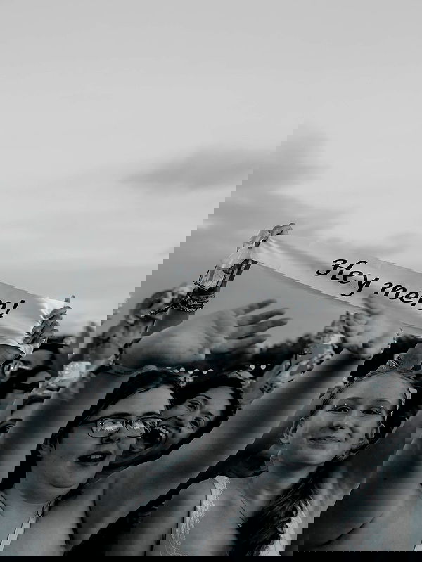 sabrinacarpenter sabrinacarpenter archive image