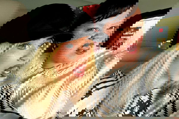 sabrinacarpenter sabrinacarpenter archive image