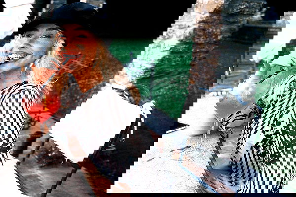 sabrinacarpenter sabrinacarpenter archive image