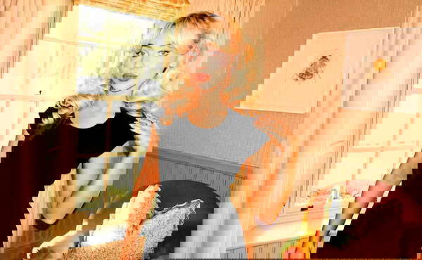 sabrinacarpenter sabrinacarpenter archive image