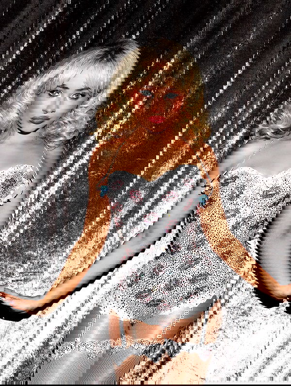 sabrinacarpenter sabrinacarpenter archive image