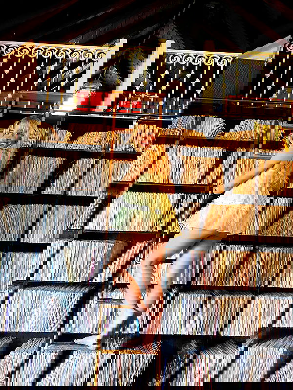 sabrinacarpenter sabrinacarpenter archive image