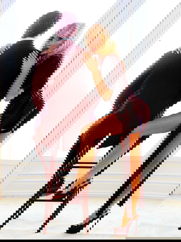 sabrinacarpenter sabrinacarpenter archive image