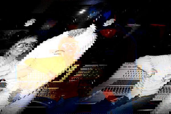 sabrinacarpenter sabrinacarpenter archive image