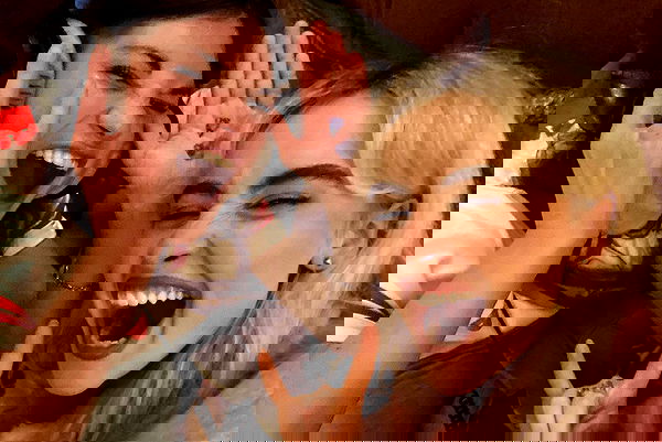 sabrinacarpenter sabrinacarpenter archive image