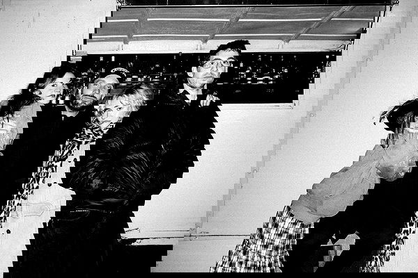 sabrinacarpenter sabrinacarpenter archive image