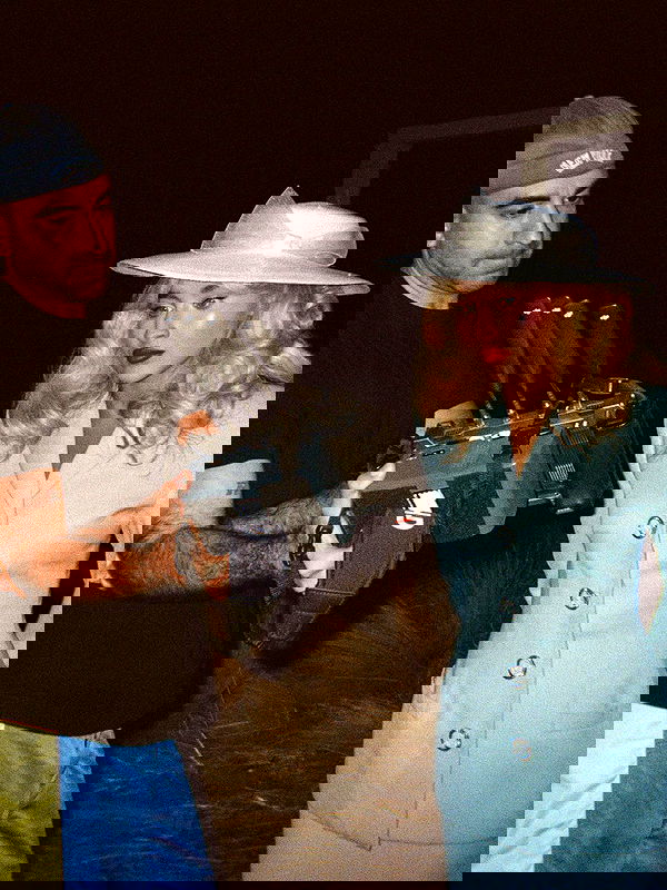 sabrinacarpenter sabrinacarpenter archive image