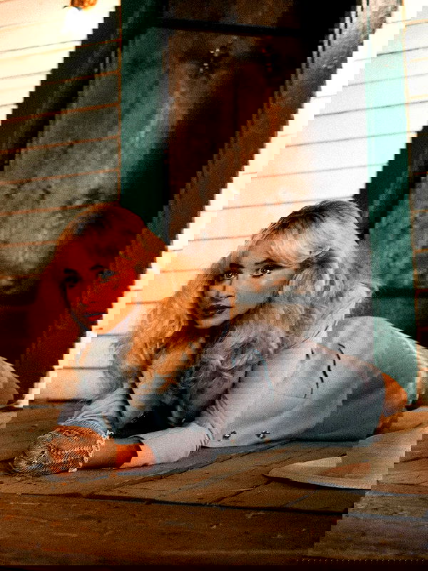 sabrinacarpenter sabrinacarpenter archive image