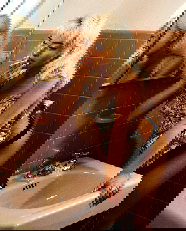 sabrinacarpenter sabrinacarpenter archive image