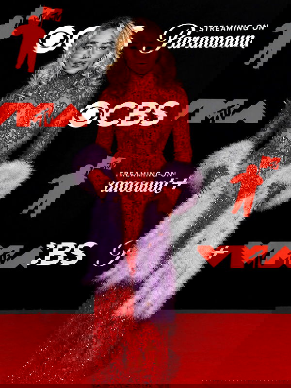 sabrinacarpenter sabrinacarpenter archive image