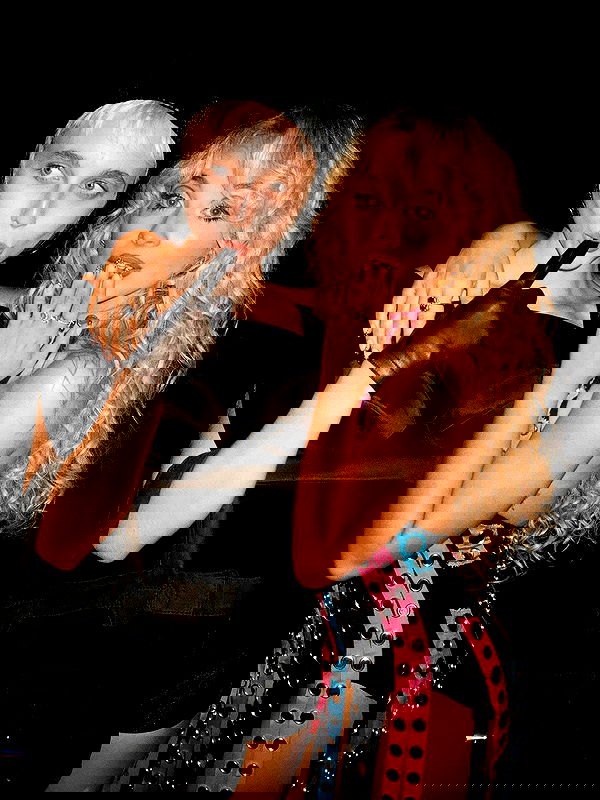 sabrinacarpenter sabrinacarpenter archive image