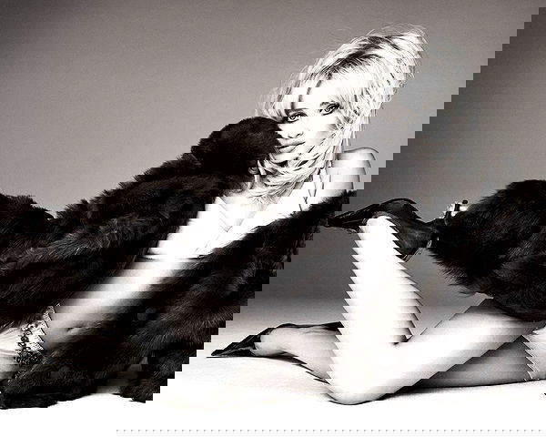 sabrinacarpenter sabrinacarpenter archive image