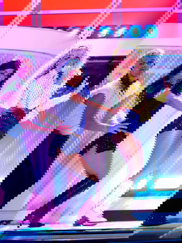 sabrinacarpenter sabrinacarpenter archive image