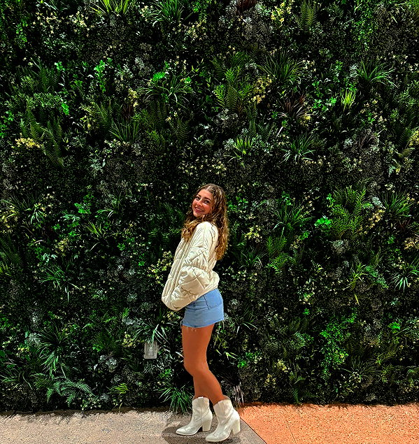 samanthasedaros samanthasedaros archive image
