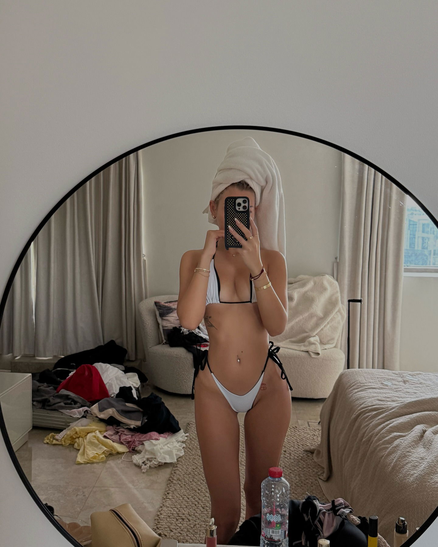 samantra_official instagram image archive image