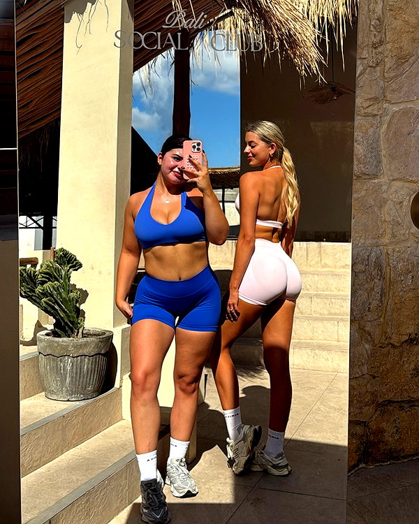 sandrineburgess instagram image archive image
