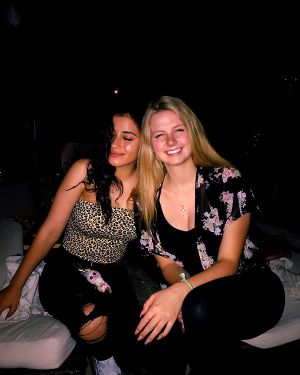 sarasaffari__ instagram image archive image