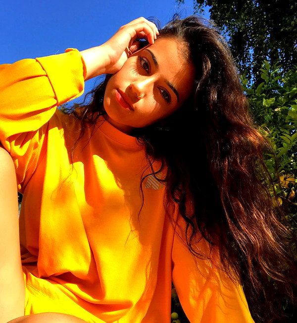 sarasaffari__ instagram image archive image