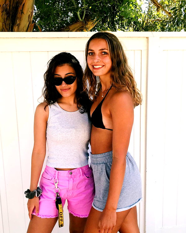 sarasaffari__ instagram image archive image