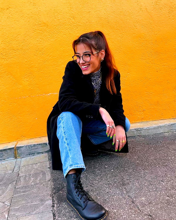 sarasaffari__ instagram image archive image