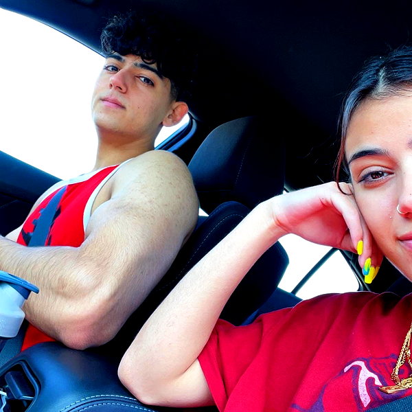 sarasaffari__ instagram image archive image