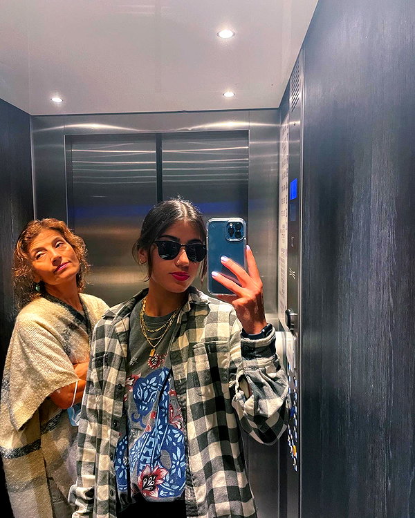 sarasaffari__ instagram image archive image