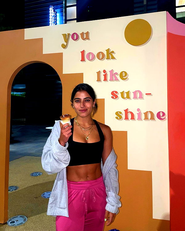 sarasaffari__ instagram image archive image