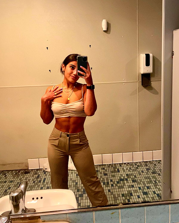 sarasaffari__ instagram image archive image