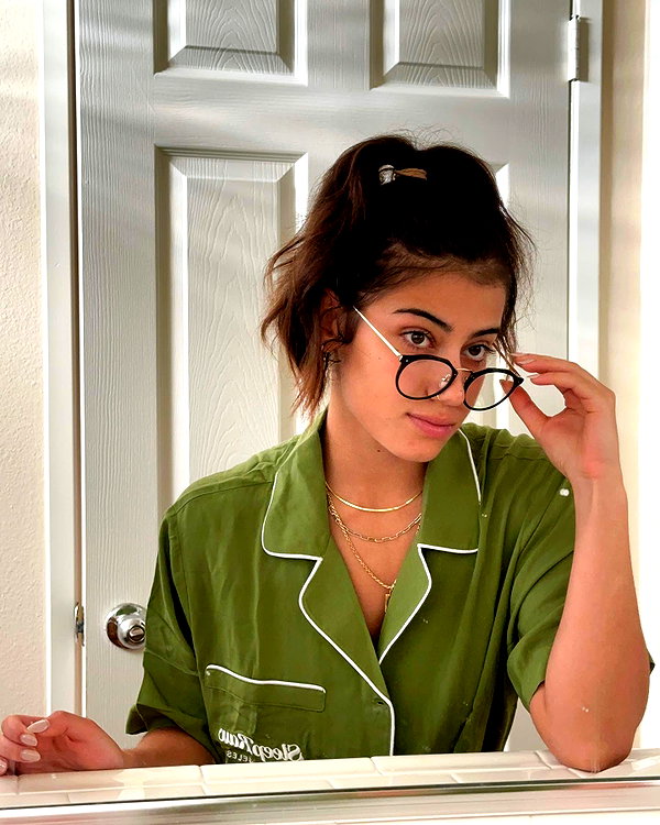 sarasaffari__ instagram image archive image