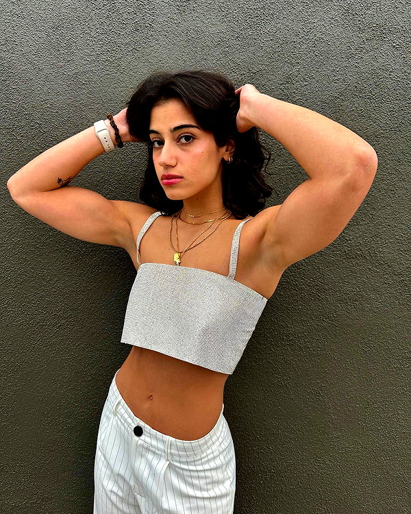 sarasaffari__ instagram image archive image