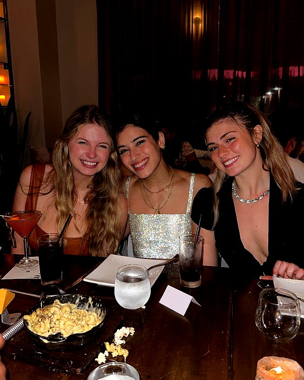 sarasaffari__ instagram image archive image