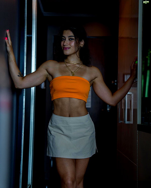 sarasaffari__ instagram image archive image
